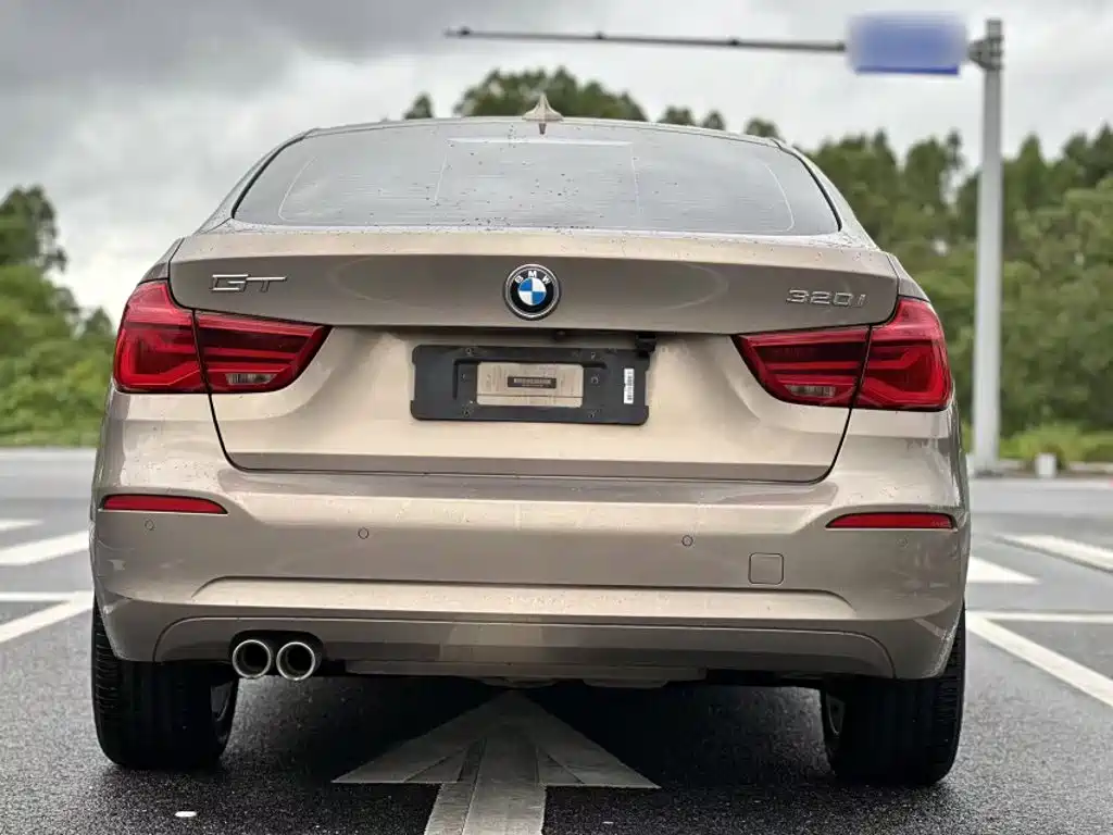 BMW 3 Series GT 2018 — фото 8