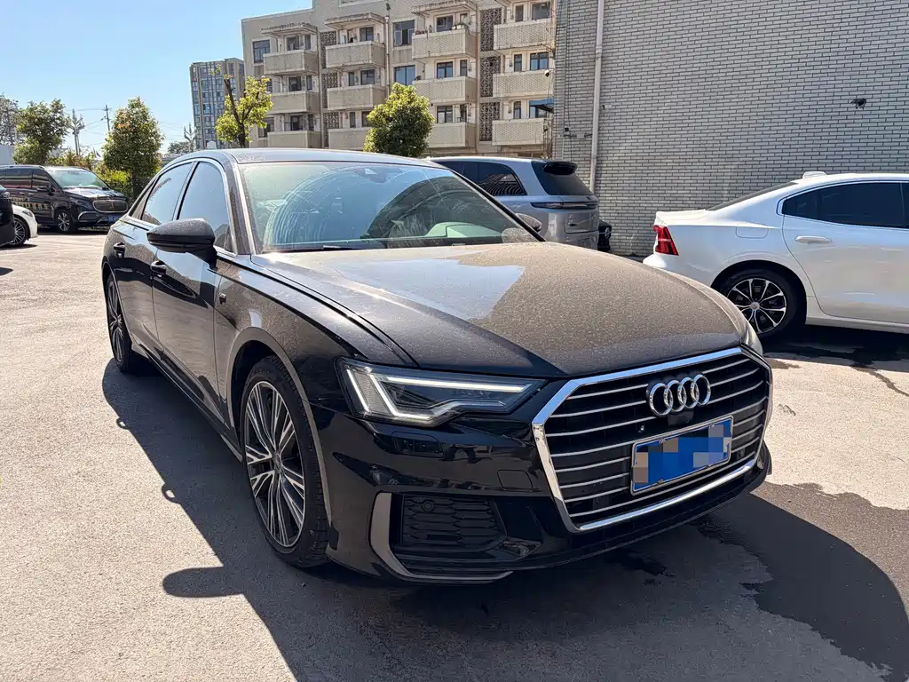Audi A6L 2022