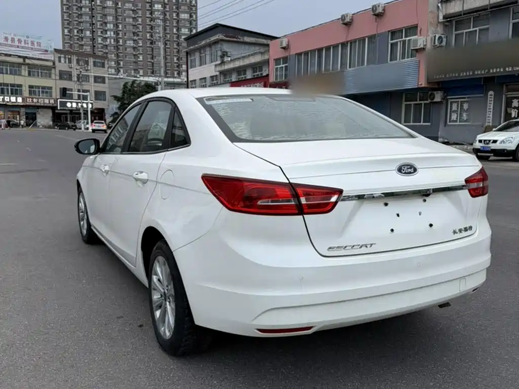 Ford Escort 2016