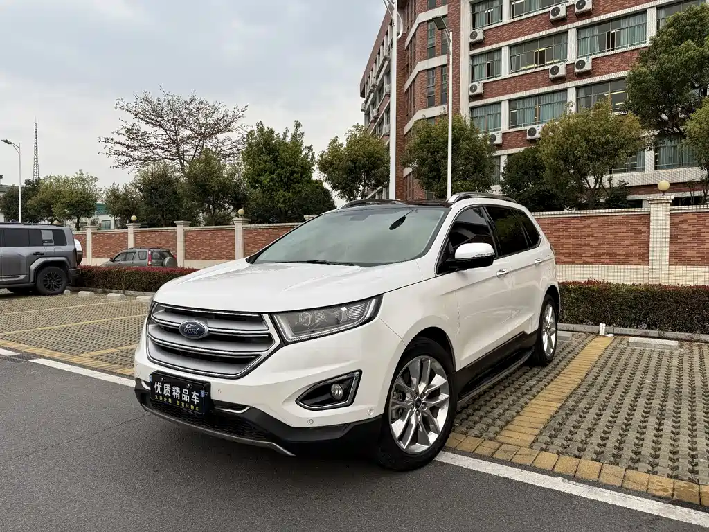 Ford Edge 2017 — фото 1