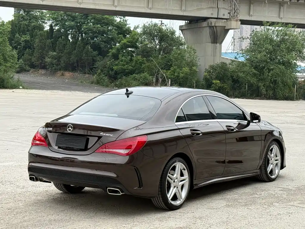 Mercedes-Benz CLA 2015