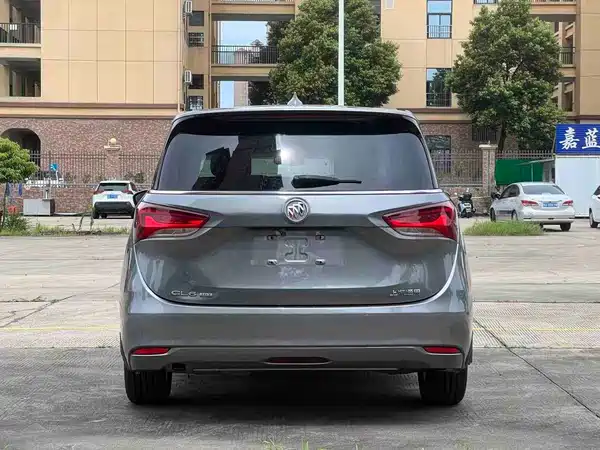 Buick GL6 2017