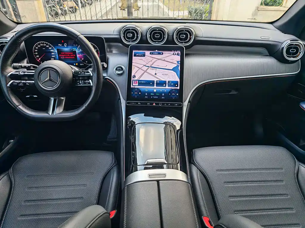Mercedes-Benz GLC 2023