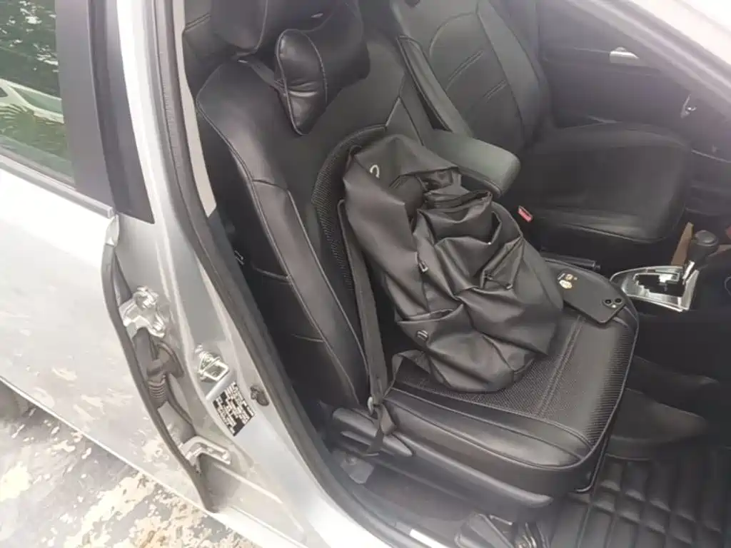 Toyota Yaris L 2016 — фото 25