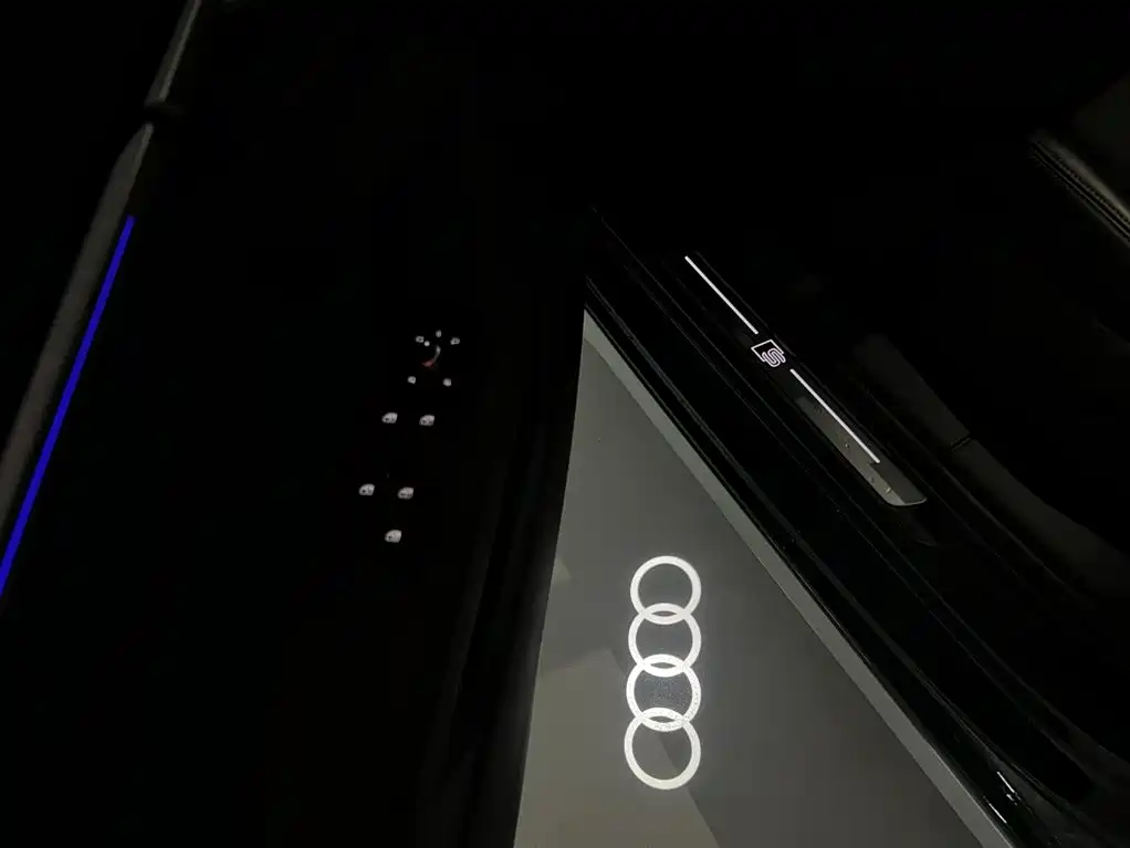 Audi A3 2022 — фото 10