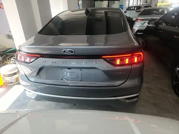 Ford Mondeo 2023