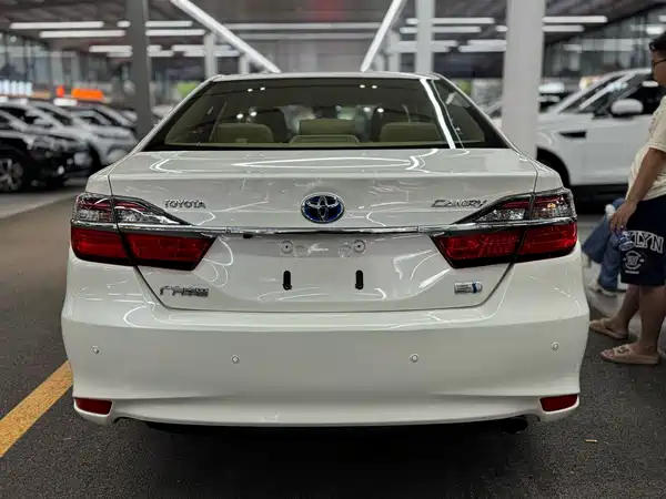Toyota Camry 2016