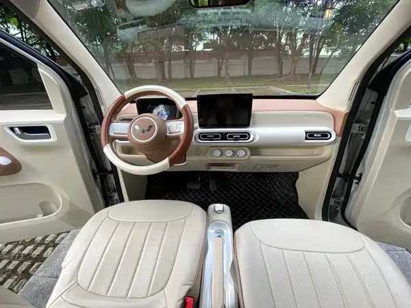 Wuling Hongguang MINIEV 2024