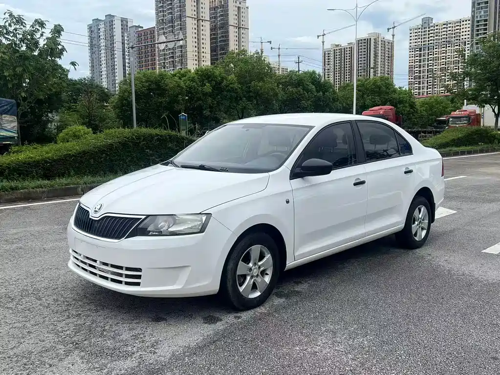 Skoda Rapid 2013
