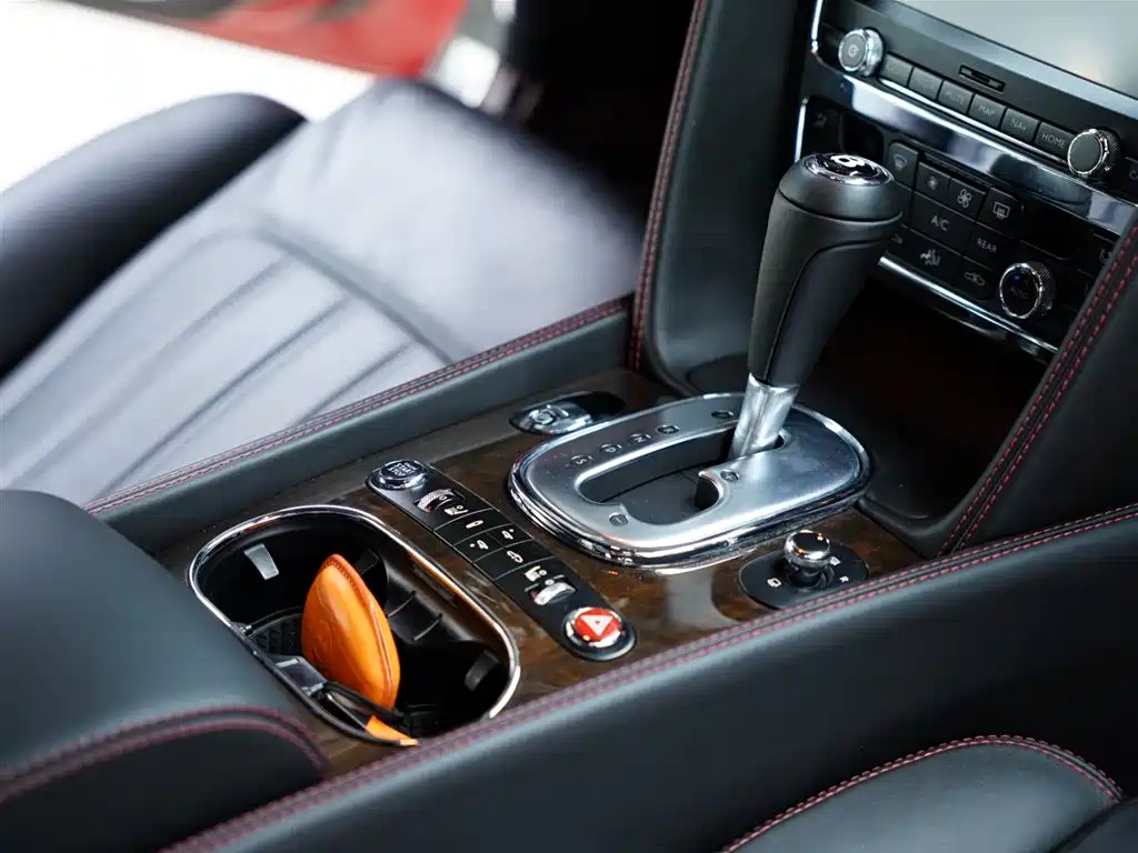 Bentley Continental 2013 — фото 35