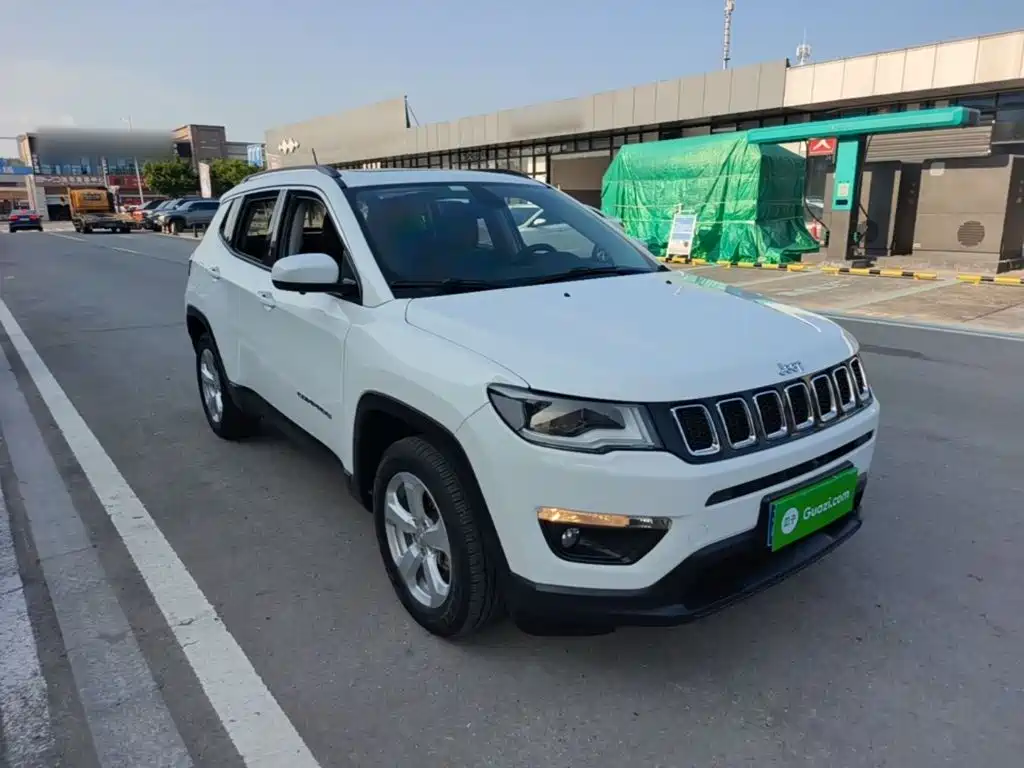 Jeep Compass 2018 — фото 4