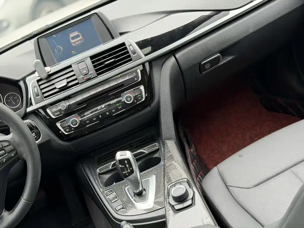 BMW 3 Series 2017