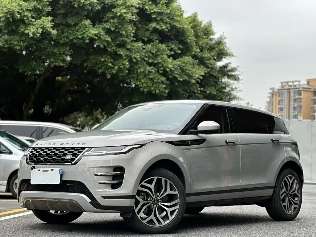 Land Rover Evoque 2023 — фото 1