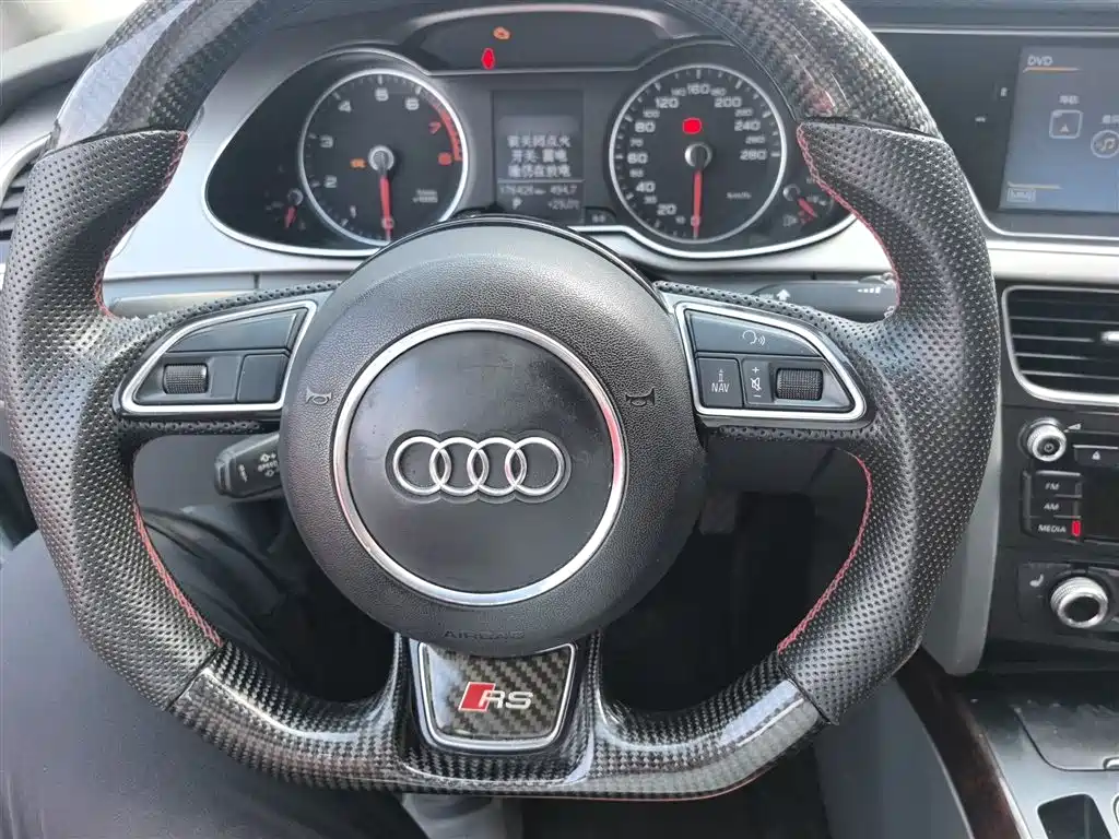 Audi A4L 2015 — фото 7