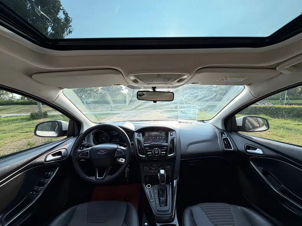 Ford Focus 2015