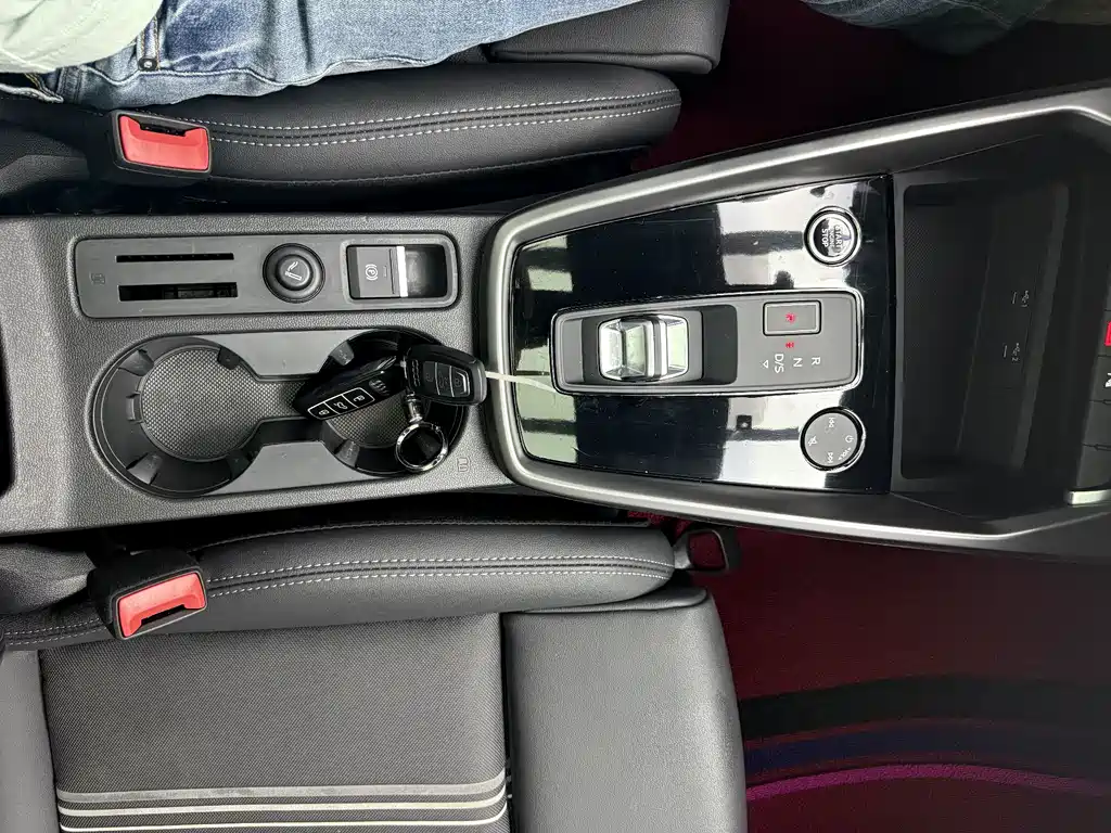 Audi A3 2023 — фото 14