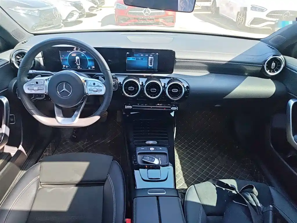 Mercedes-Benz A-Class 2020 — фото 16