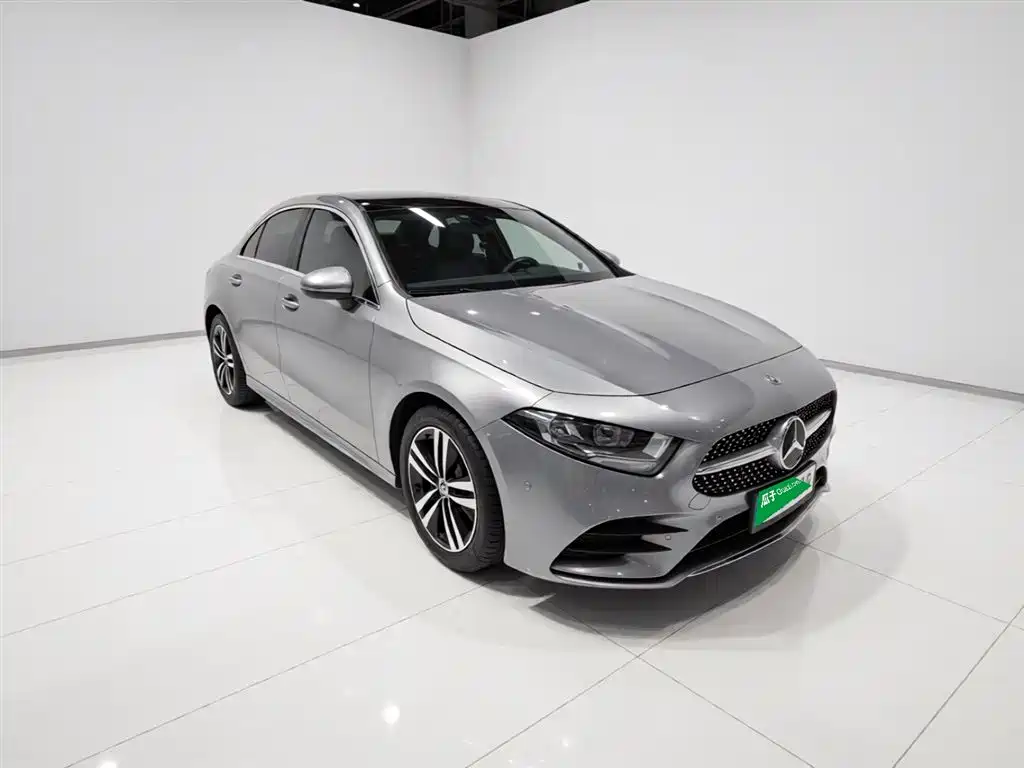 Mercedes-Benz A-Class 2020 — фото 7
