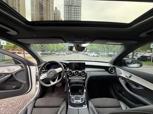 Mercedes-Benz C-Class 2021