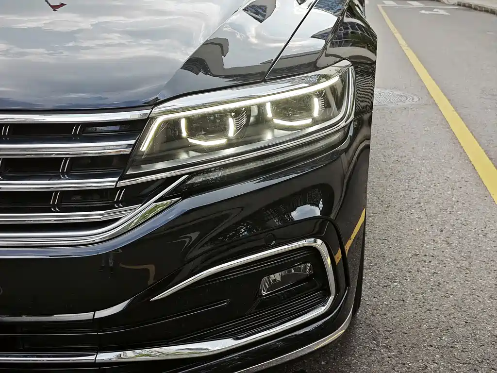 Volkswagen Phideon 2023 — фото 4