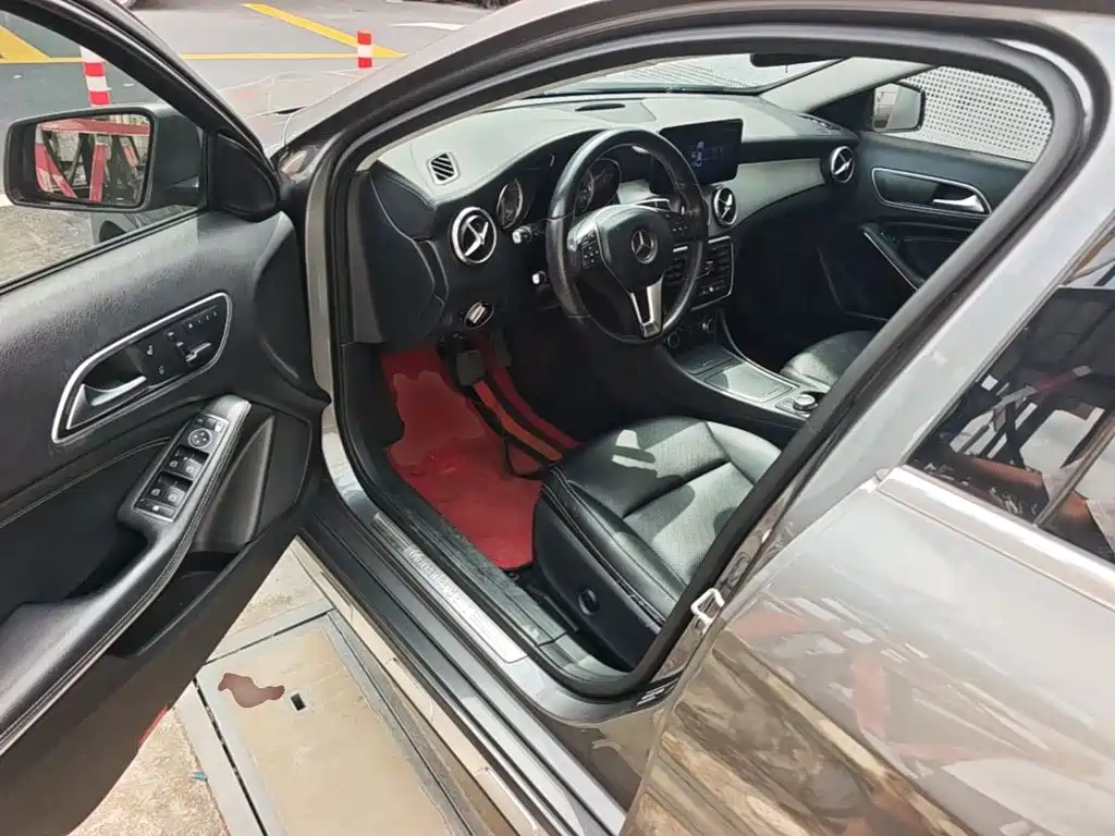 Mercedes-Benz GLA 2016 — фото 16