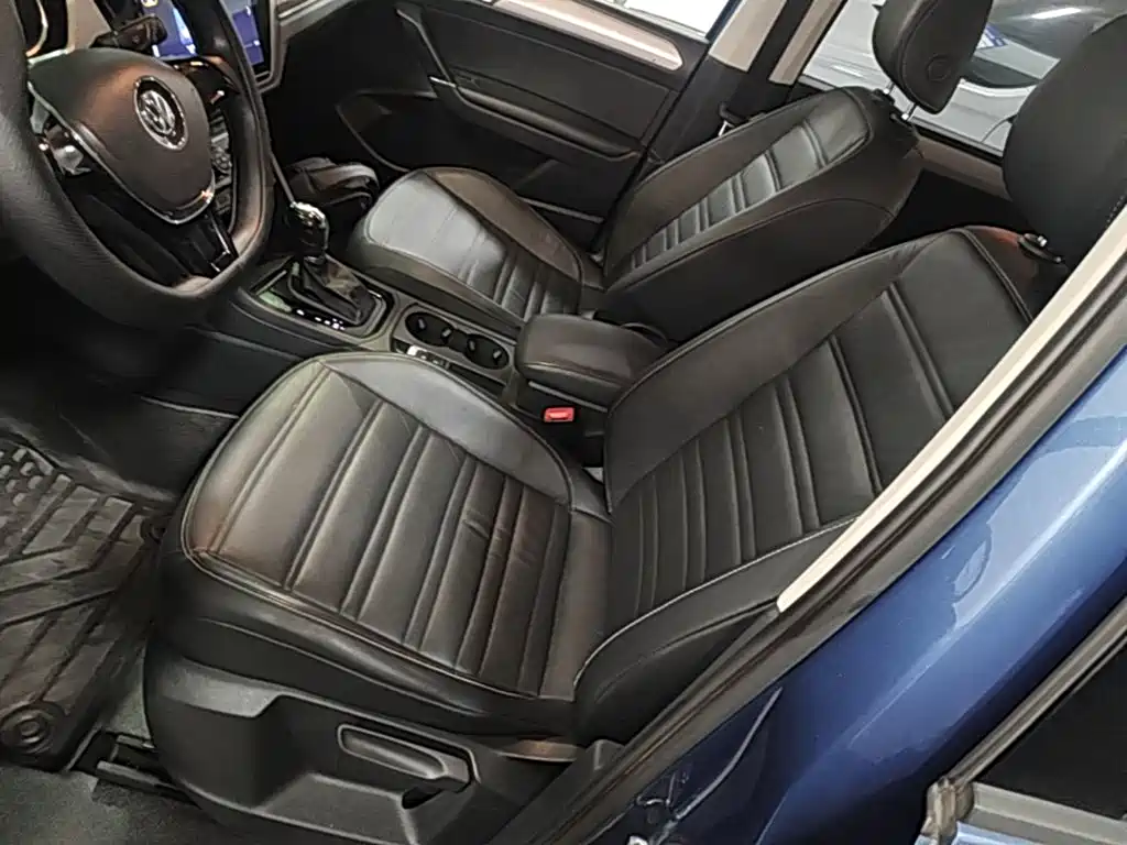 Volkswagen Touran 2017 — фото 15
