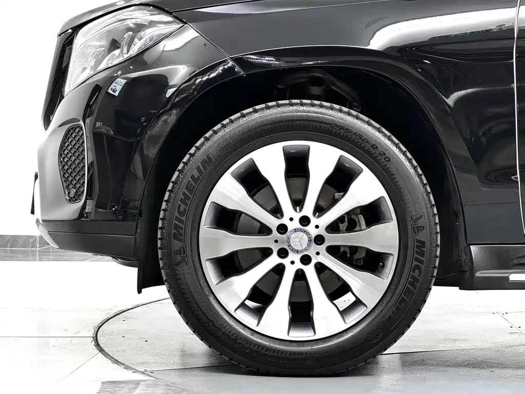 Mercedes-Benz GLS 2016 — фото 10