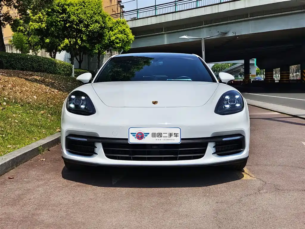 Porsche Panamera 2019 — фото 2
