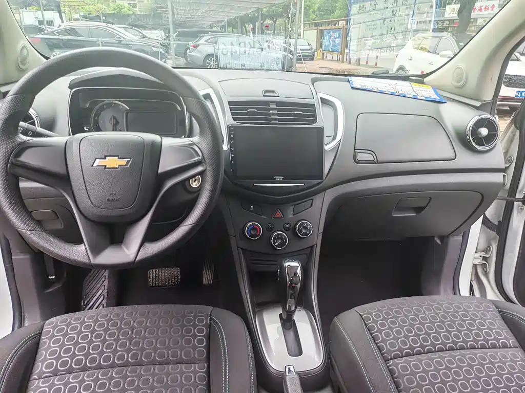 Chevrolet Trax 2014 — фото 8