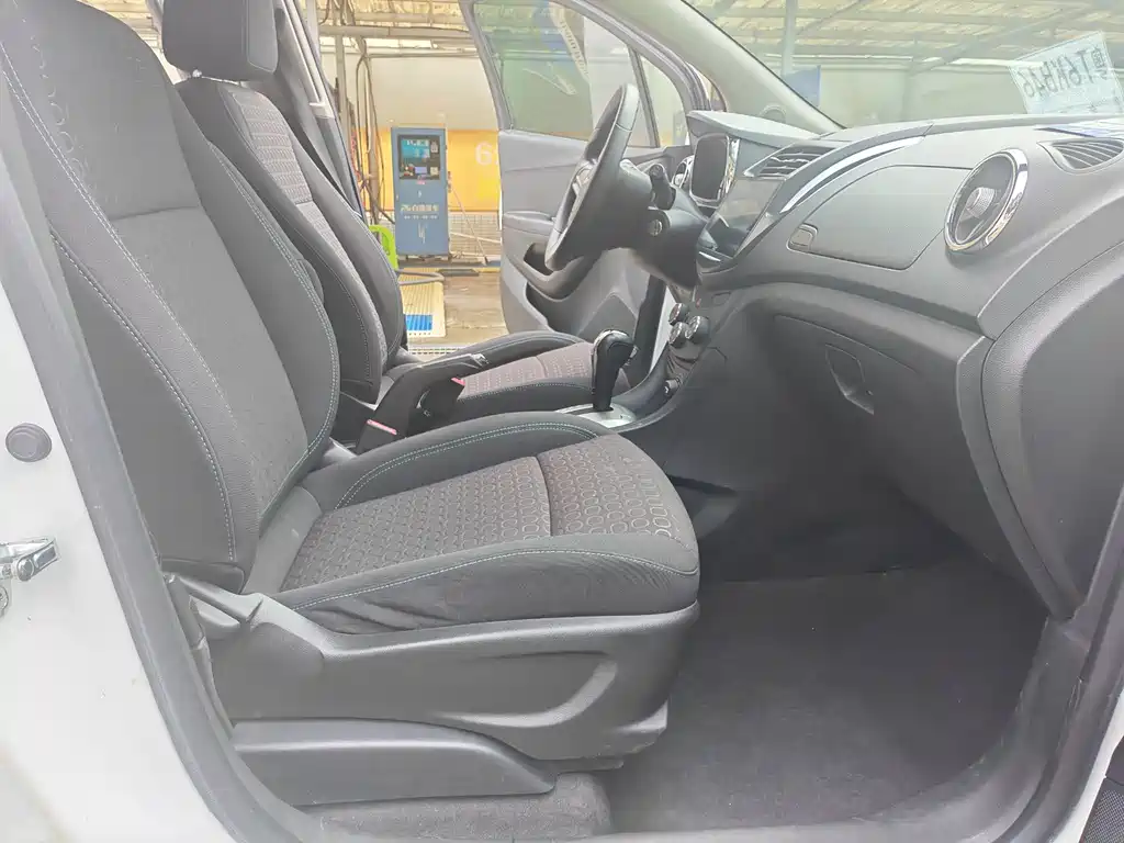 Chevrolet Trax 2014 — фото 11