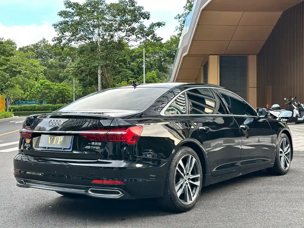 Audi A6L 2020
