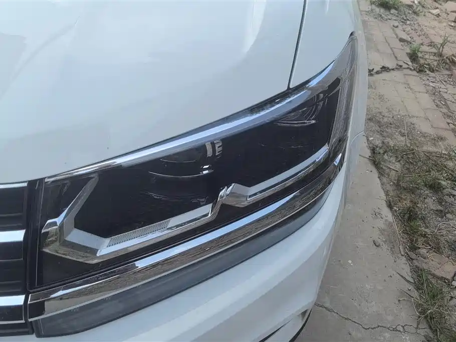 Volkswagen Tharu 2020