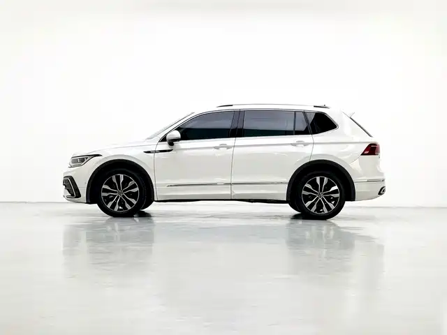 Volkswagen Tiguan L 2022 — фото 3