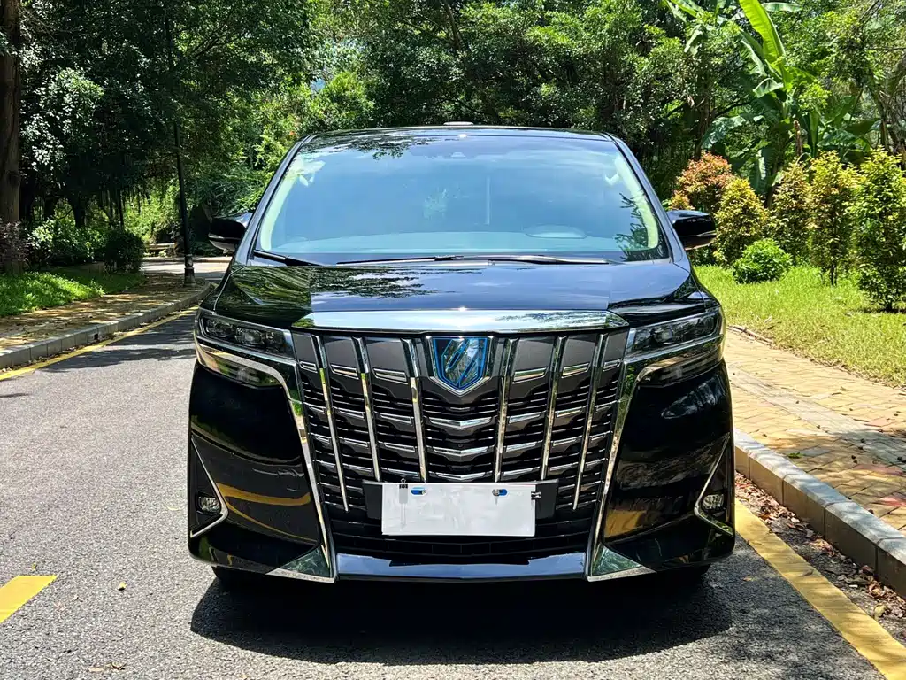 Toyota Alphard 2021 — фото 2