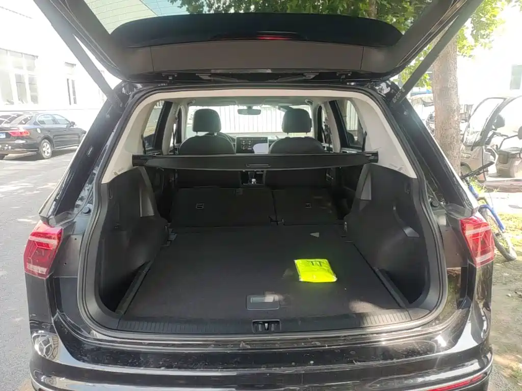 Volkswagen Tiguan L 2022 — фото 19