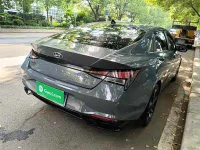 Hyundai Elantra 2021
