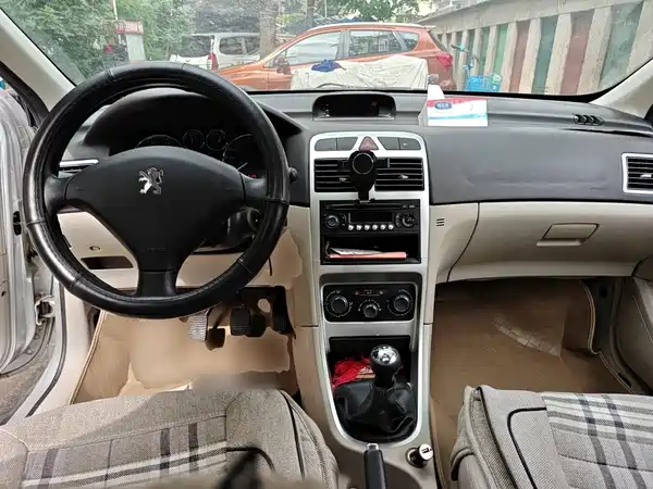 Peugeot 307 2014