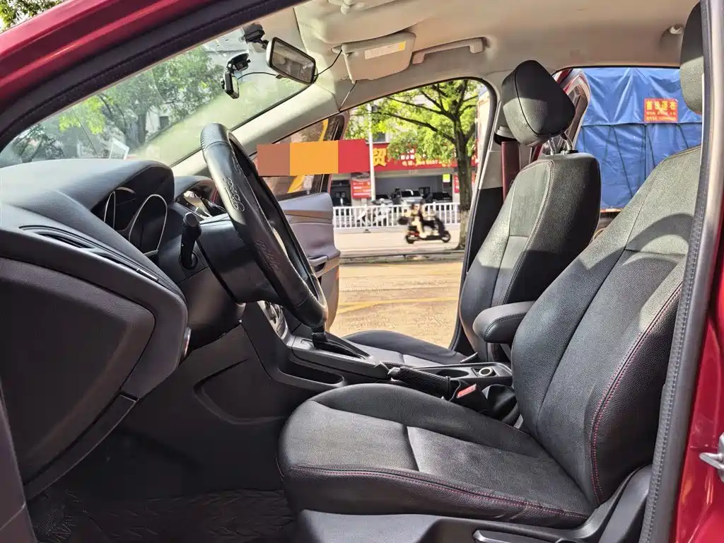 Ford Focus 2014