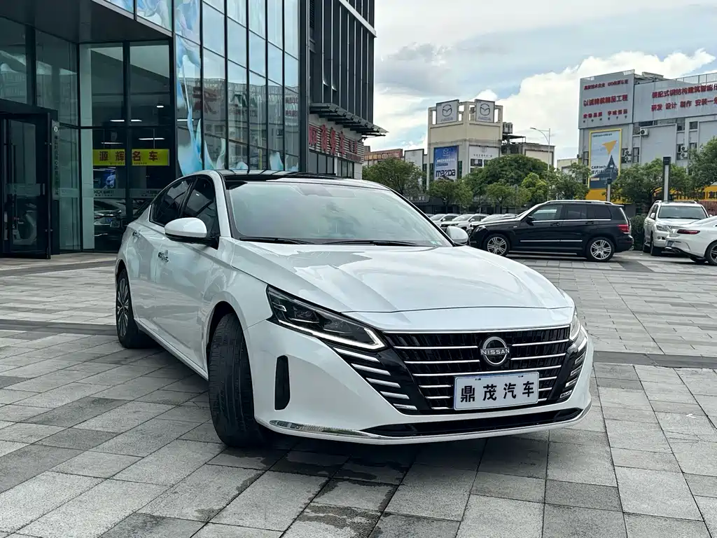 Nissan Teana 2025