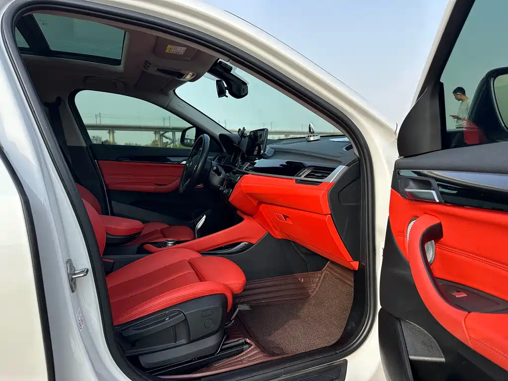 BMW X2 2021 — фото 12