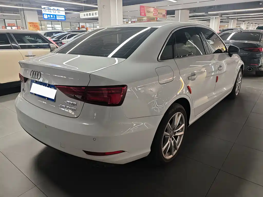 Audi A3 2017 — фото 4