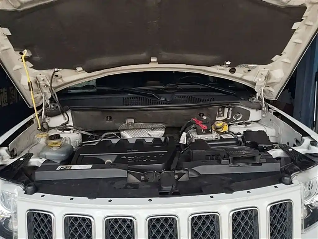 Jeep Compass 2014 — фото 20