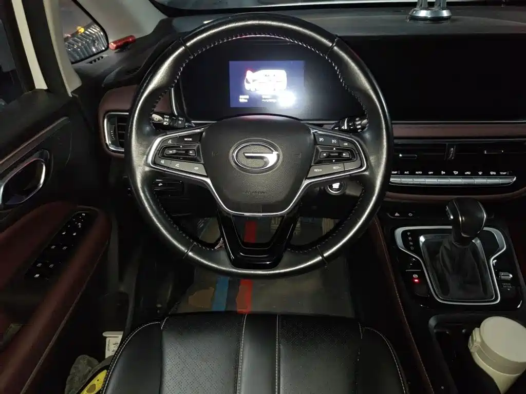 GAC Trumpchi M6 2023 — фото 6