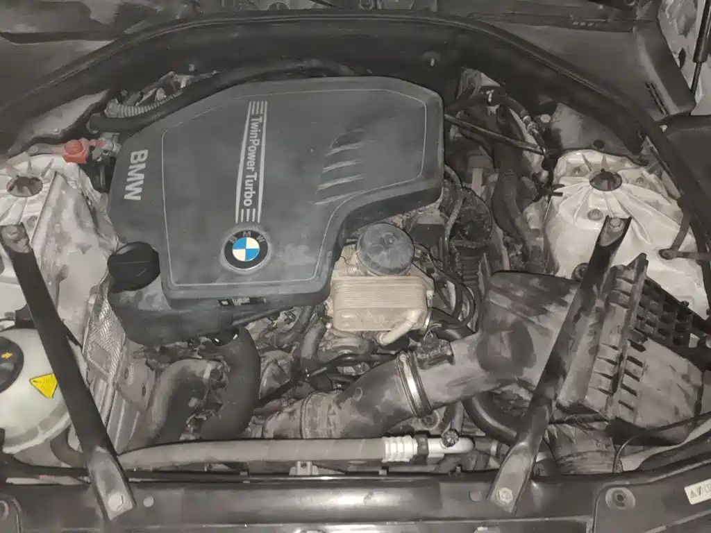 BMW 5 Series 2017 — фото 11