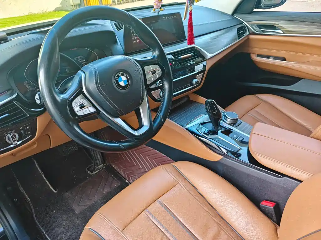 BMW 6 Series GT 2020 — фото 8