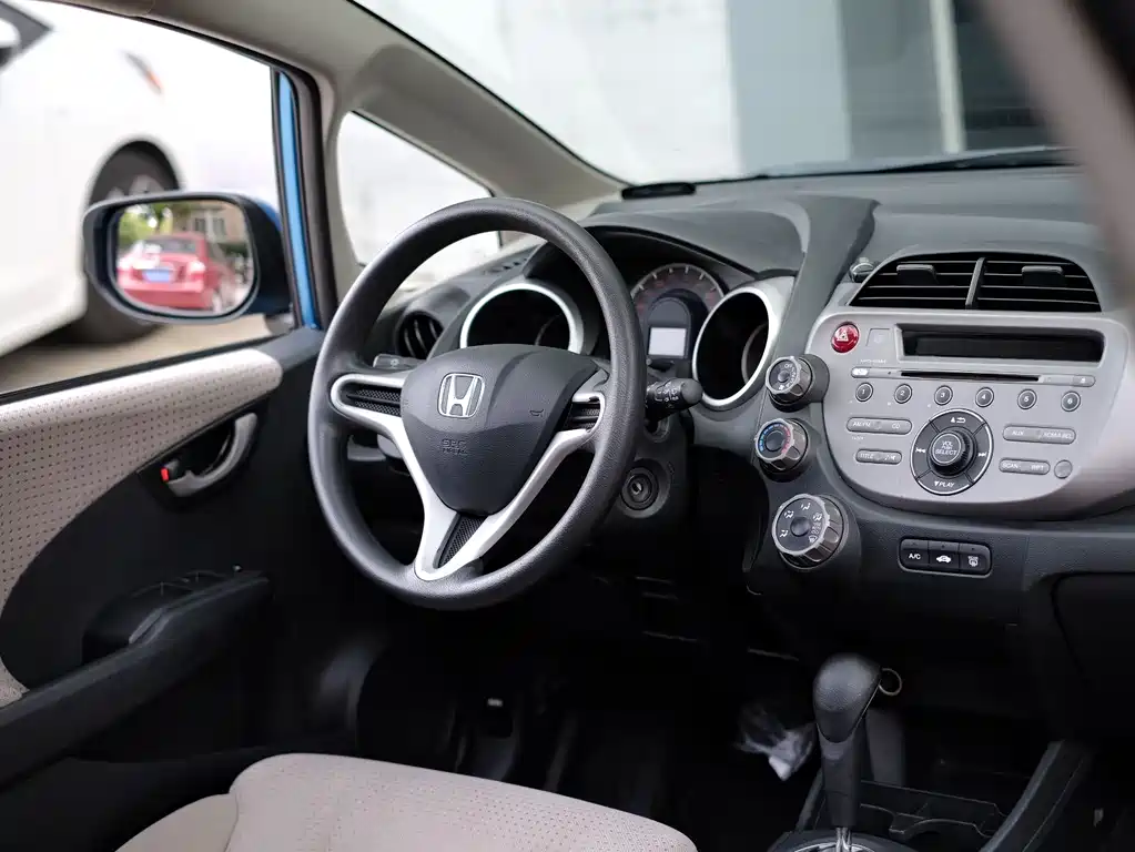 Honda Fit 2010 — фото 48