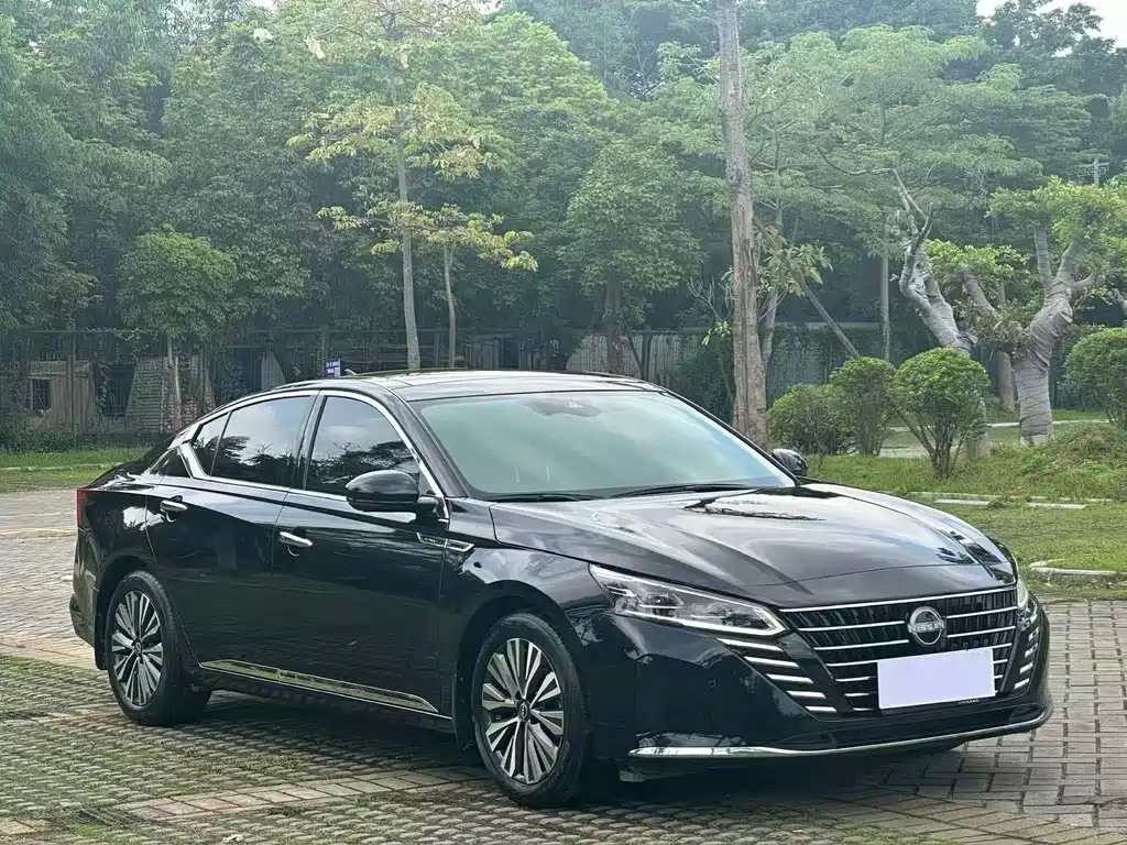 Nissan Teana 2022