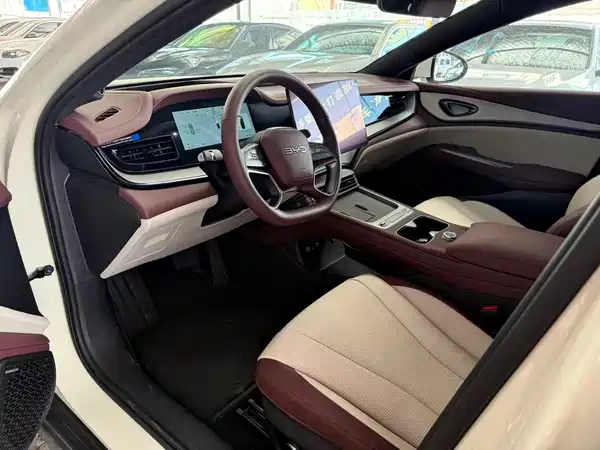 BYD Seal 07 DM-i 2026