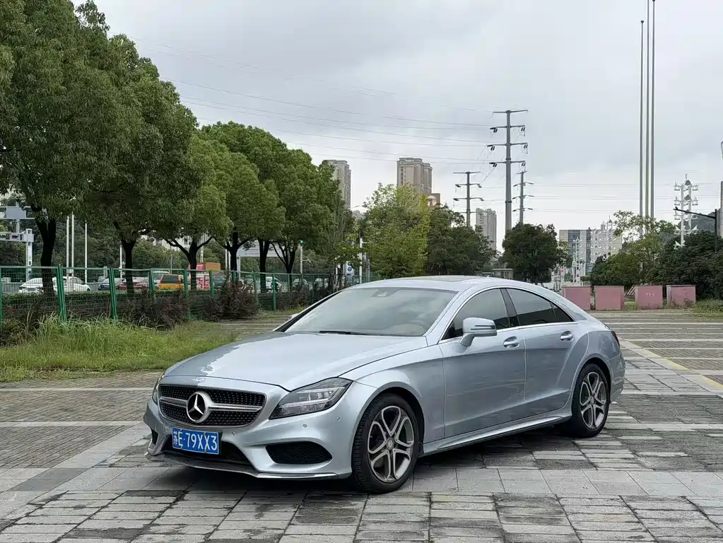 Mercedes-Benz CLS 2015 — фото 1