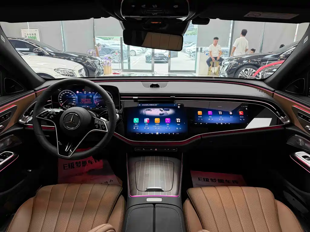 Mercedes-Benz E-Class 2024 — фото 12